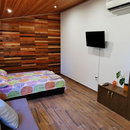 Apartment Kika Ližnjan Екстериор снимка