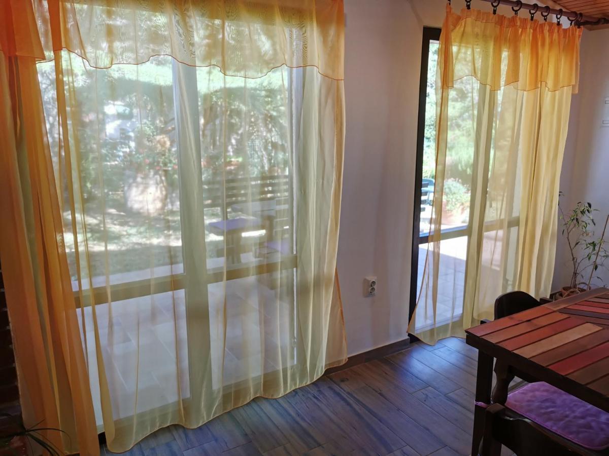 Apartment Kika Ližnjan Екстериор снимка