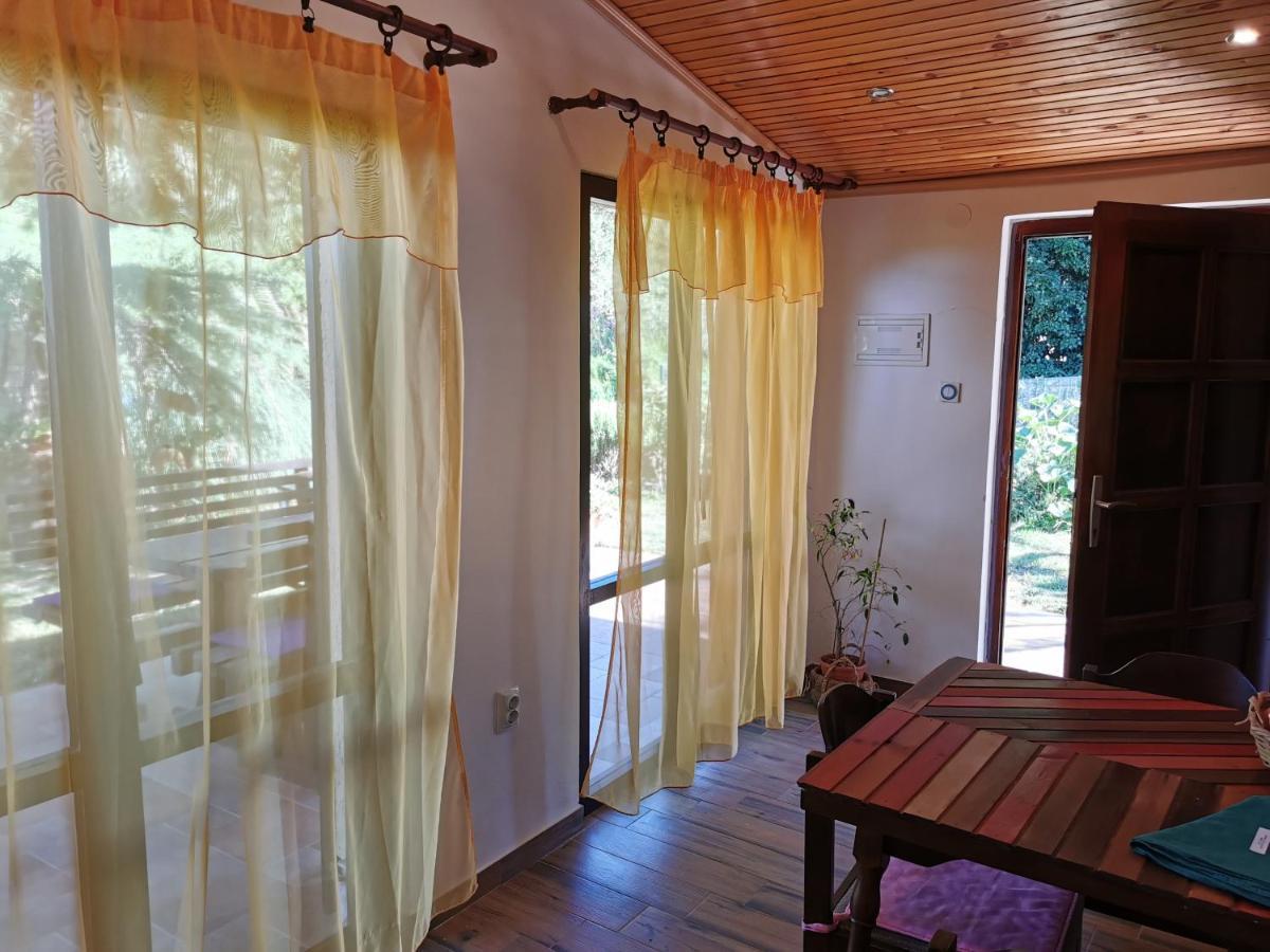 Apartment Kika Ližnjan Екстериор снимка