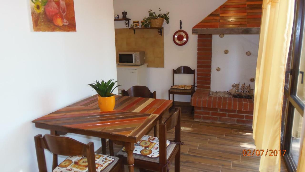 Apartment Kika Ližnjan Екстериор снимка